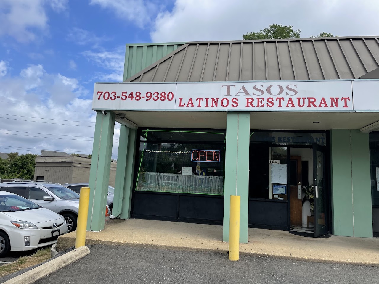 Taso's storefront on West Glebe Road, Alexandria